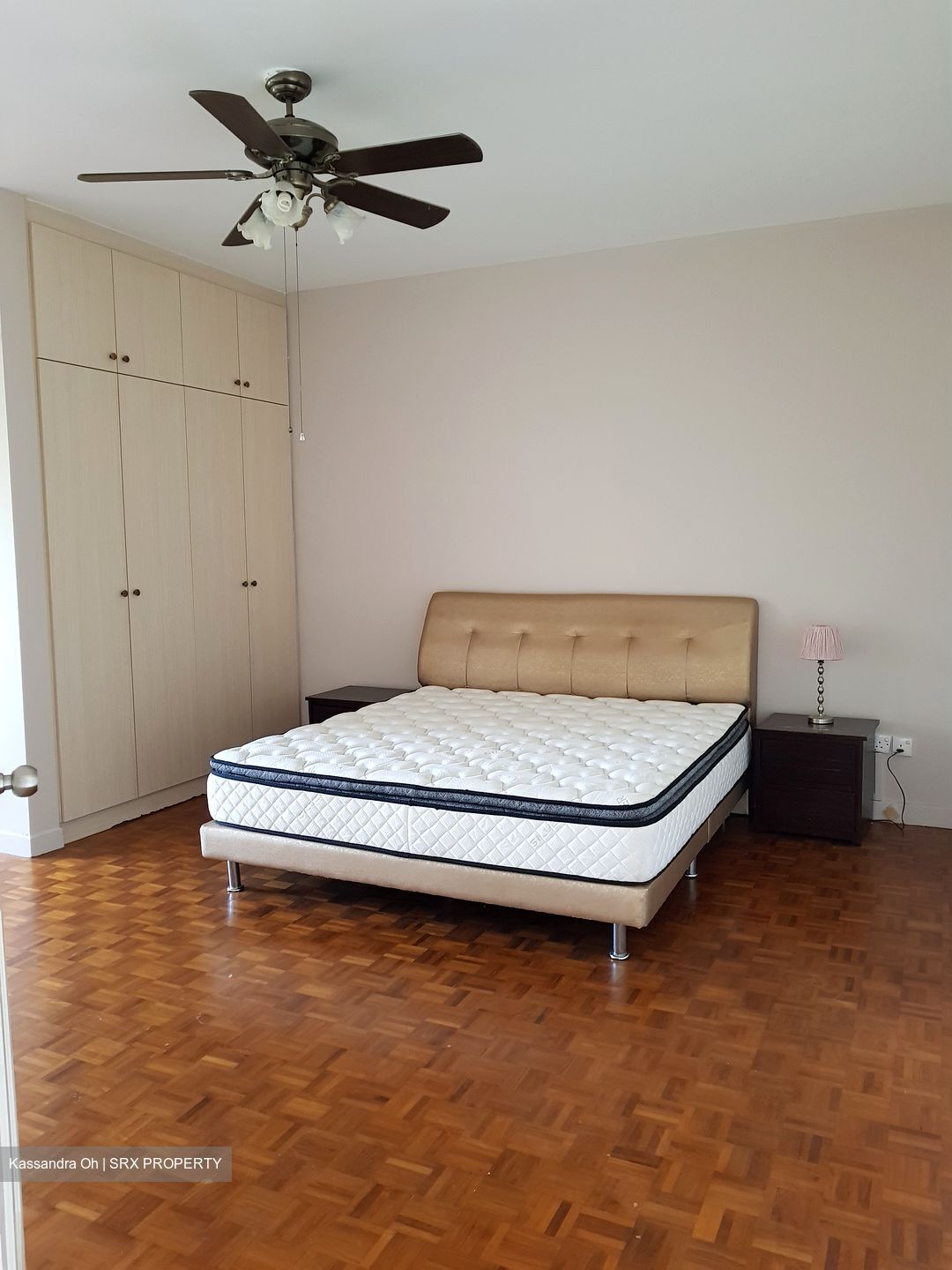 Townhouse Apartments (D9), Apartment #320439831